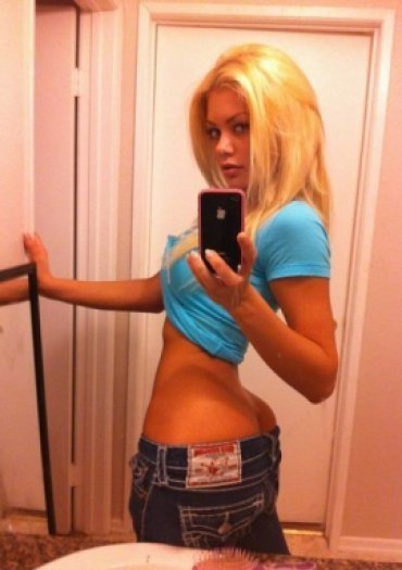 Молодая и шаловливая студенточка, ищу парня для встреч Молодая и шаловливая студенточка, ищу парня для встреч