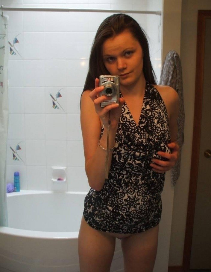 Молодая, симпатичная девушка с такими формами, что уух! Ищу мужчину для секса Молодая, симпатичная девушка с такими формами, что уух! Ищу мужчину для секса