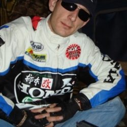 Парень, ищу пару девушек, ЖЖ в Ульяновске Парень, ищу пару девушек, ЖЖ в Ульяновске