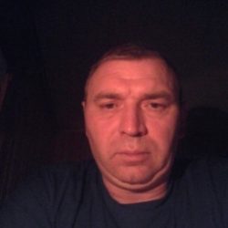 Стройная девушка шатенка ищет мужчину в Ульяновске для вечерних встреч Стройная девушка шатенка ищет мужчину в Ульяновске для вечерних встреч