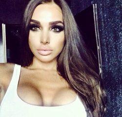 Женщина с пышными формами ищет мужчину, постоянного любовника в Ульяновске Женщина с пышными формами ищет мужчину, постоянного любовника в Ульяновске