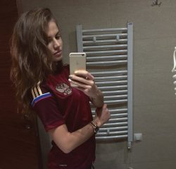 Девушка из Ульяновск. Хочу любви с опытным мужчиной Девушка из Ульяновск. Хочу любви с опытным мужчиной