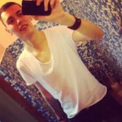 Парень. Ищу девушку для интимных отношений в Ульяновске Парень. Ищу девушку для интимных отношений в Ульяновске